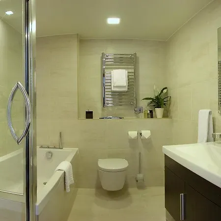 Atelier By Bridgestreet Londra