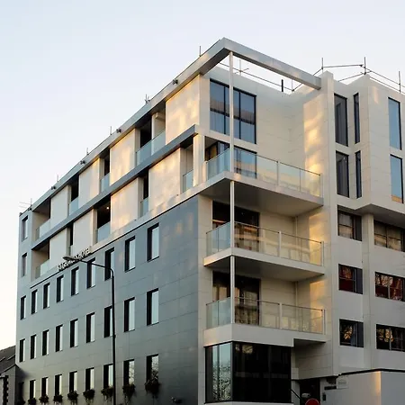 St George's - Wembley 4* London
