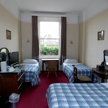 Dillons Guest house