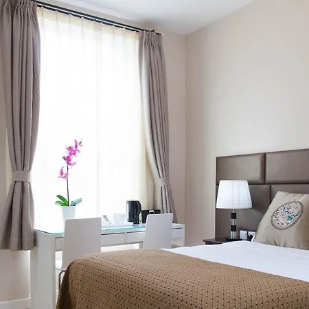 Welcome Victoria Aparthotel