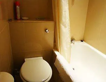 Hotel Caring London