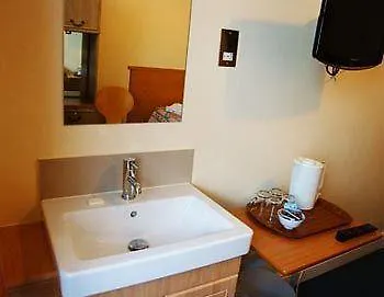 Caring 3* London