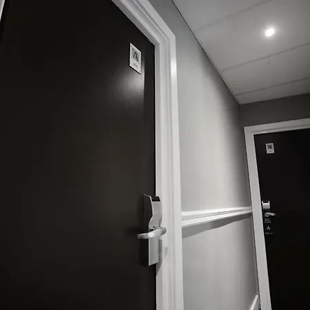 Hotel The 29