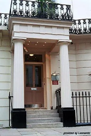 The Crescent Hyde Park Hotel