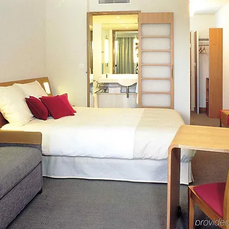 Ξενοδοχείο Novotel Bridge 4*