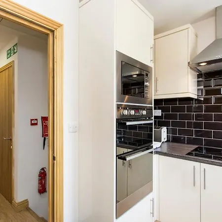406 Harrow 2* London