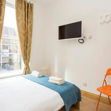 406 Harrow Guest house