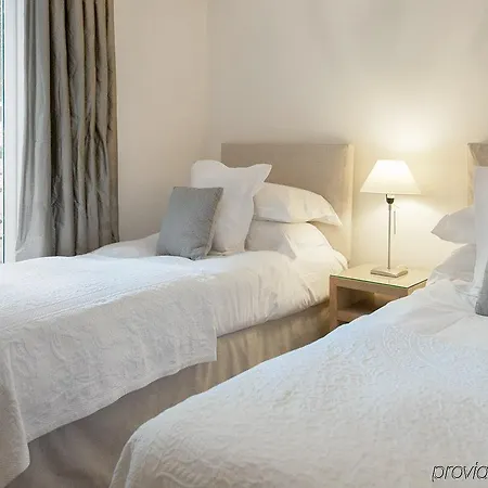 Europa House Apartahotel 4*