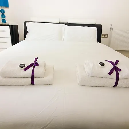 Wharf - Cambridge Av דירה לונדון
