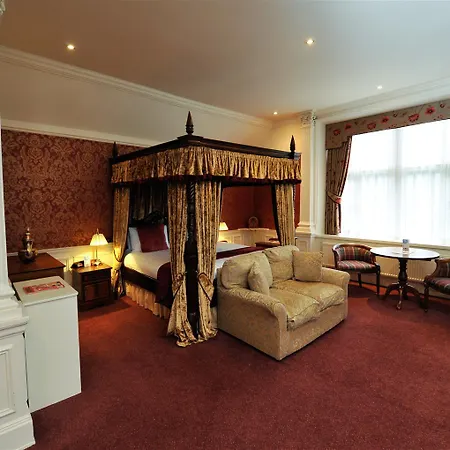 Otel Western Grim's Dyke Harrow