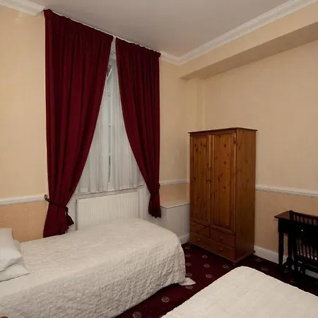 Balmoral House Londen
