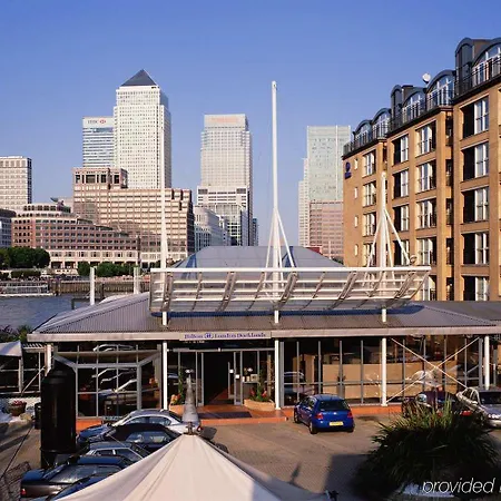 Отель Doubletree By Hilton - Docklands Riverside Лондон