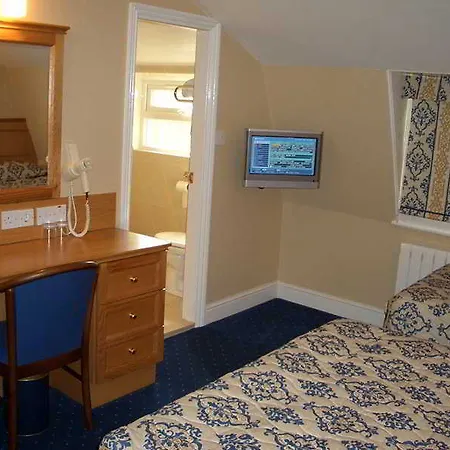Olympic House Hotel 3*