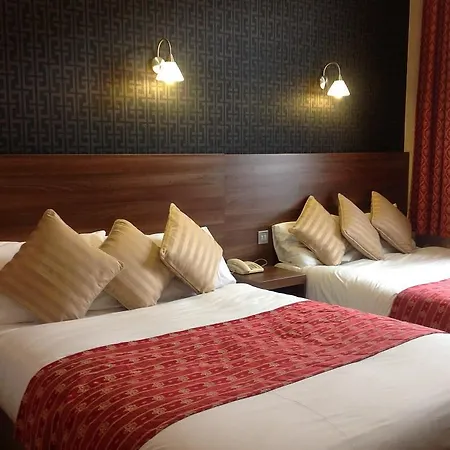 Oliver 3* London