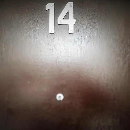 Chester Отель 2*