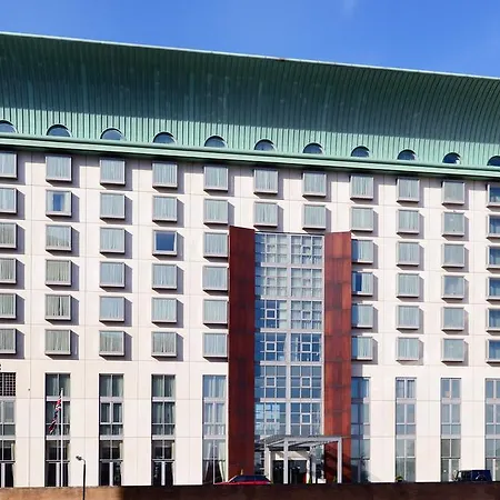 Otel Canary Riverside Plaza