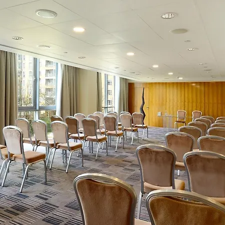 Otel Canary Riverside Plaza Londra