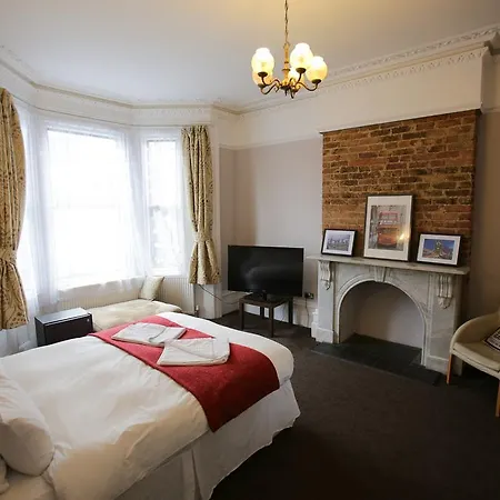 Hotel Manor House London 2*