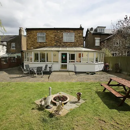 Manor House London Hotel Woodford