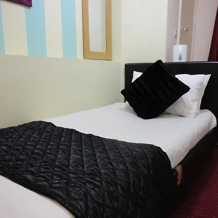 View - Road Market Hotel
