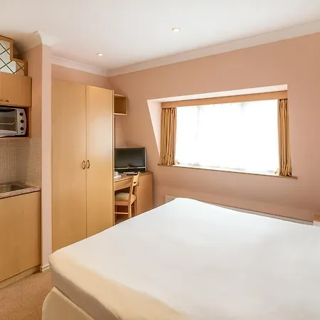 Hostel St Georgio Ilford