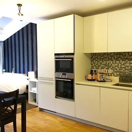 Appartement Metro Victoria