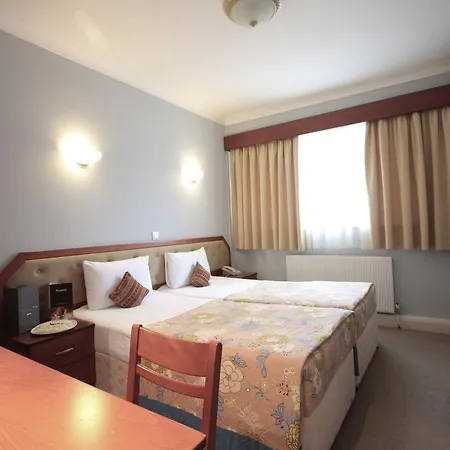 Hostel St Georgio *