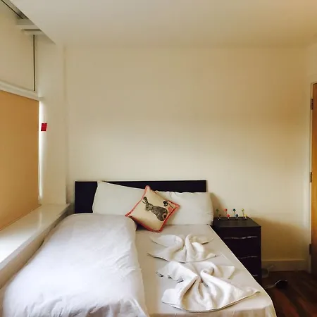 Hotel 137 Upton Lane London
