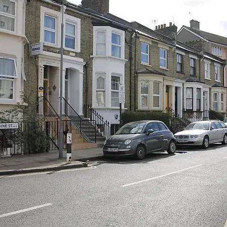 Holland Park Grove