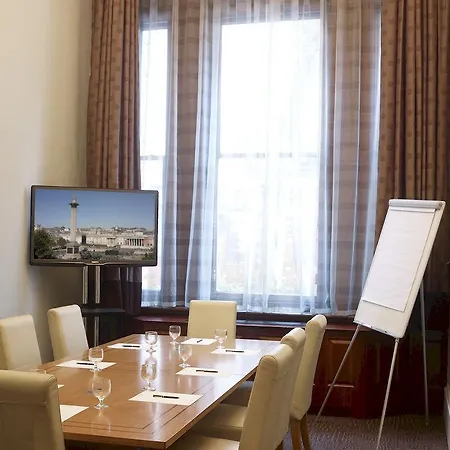 Hotel The Grand At Trafalgar Square