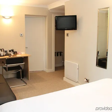 Oyo Lansdowne Croydon kerület