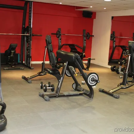Szálloda Oyo Lansdowne 2*