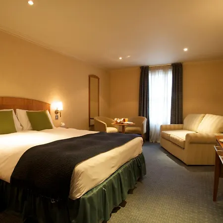 Hotel The Park Teddington