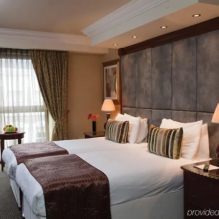 Park Grand Kensington Hotel 4*