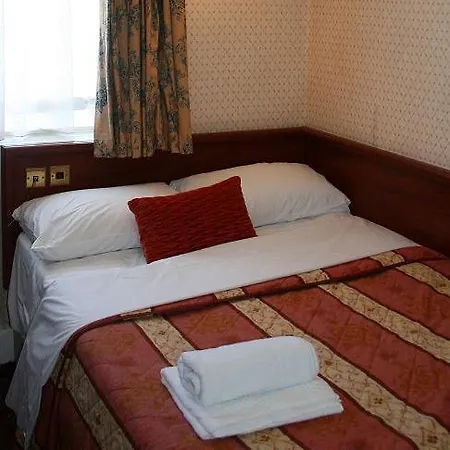 Avon Hotell London