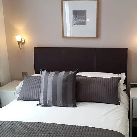 The Melita 4*
