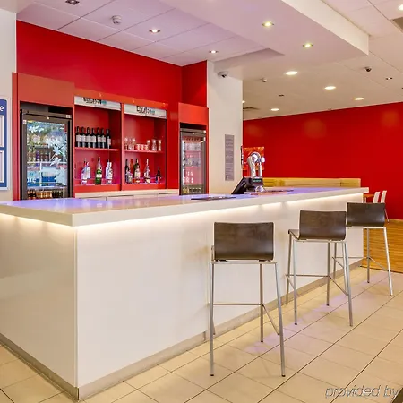 Travelodge Woolwich Отель 3*