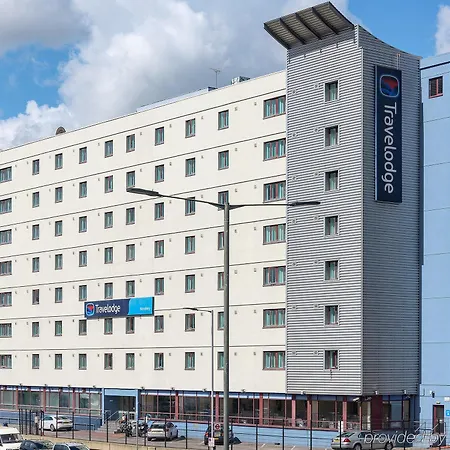 Travelodge Wembley Hotel 3*