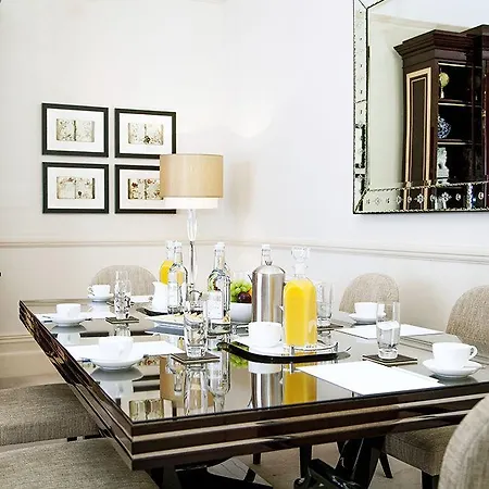 The Sloane Club Отель 4*