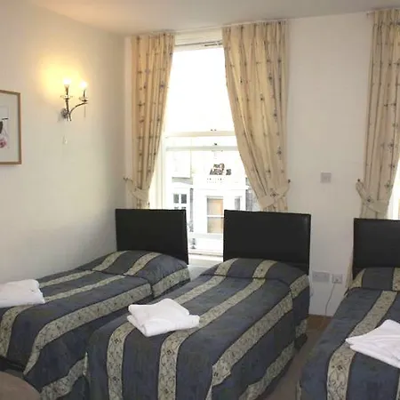St Joseph Hotel London