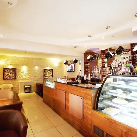 King Solomon Hotel- Golders Hotel