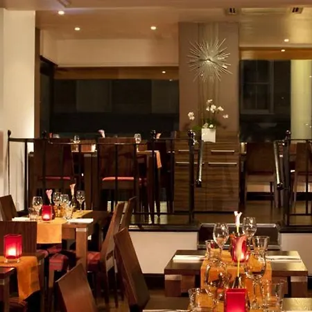 Hotel Thistle Trafalgar - Leicester Square