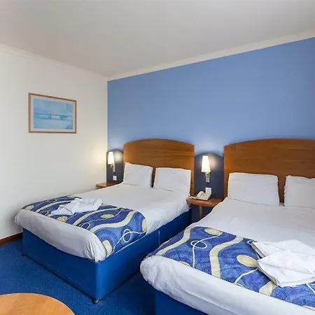 Hotel - Wembley International 3*