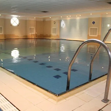 Szálloda Oyo Lansdowne 2*