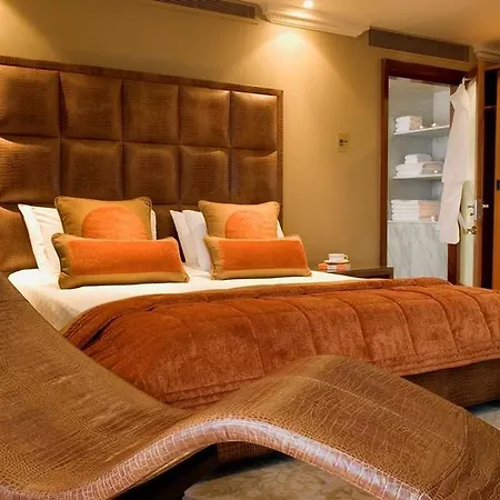 Radisson Blu Hotel, London Heathrow