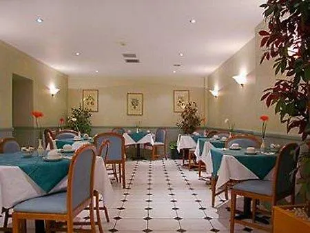 Norfolk Plaza Londýn
