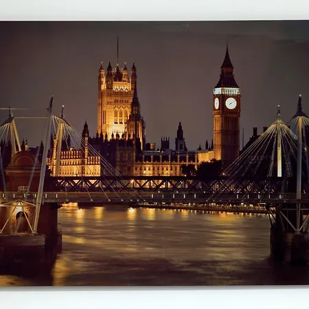 Luxury In2 * London