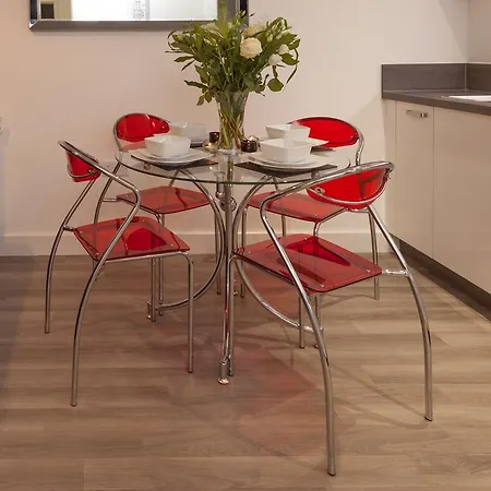 Luxury In2 London