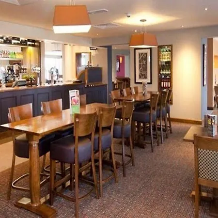 Hotel Premier London Heathrow Terminal 5 3*