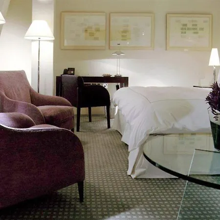Hotel One Aldwych 5*